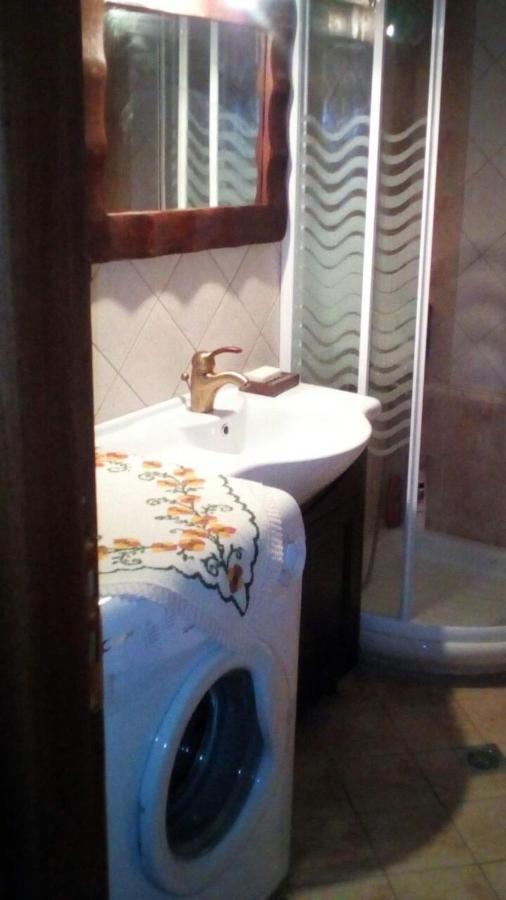 La Casa Di Pietra Villa Karpenisi Bagian luar foto